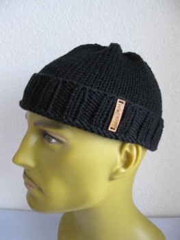 Men's cap with cover color black