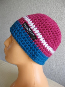 Beanie cap with reflector-strip pink