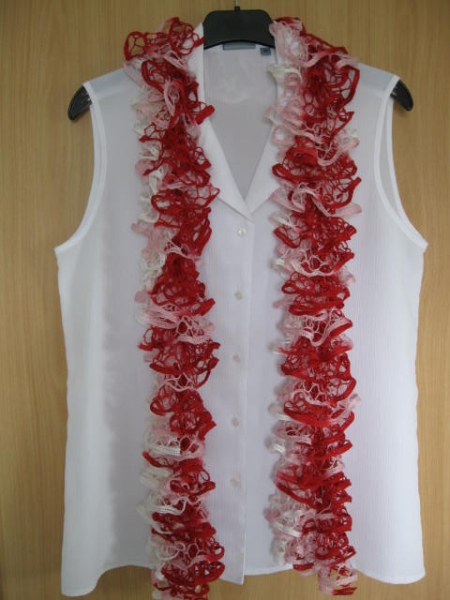 Frill scarf red
