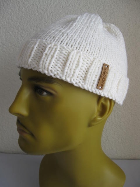 Men's cap with cover color white